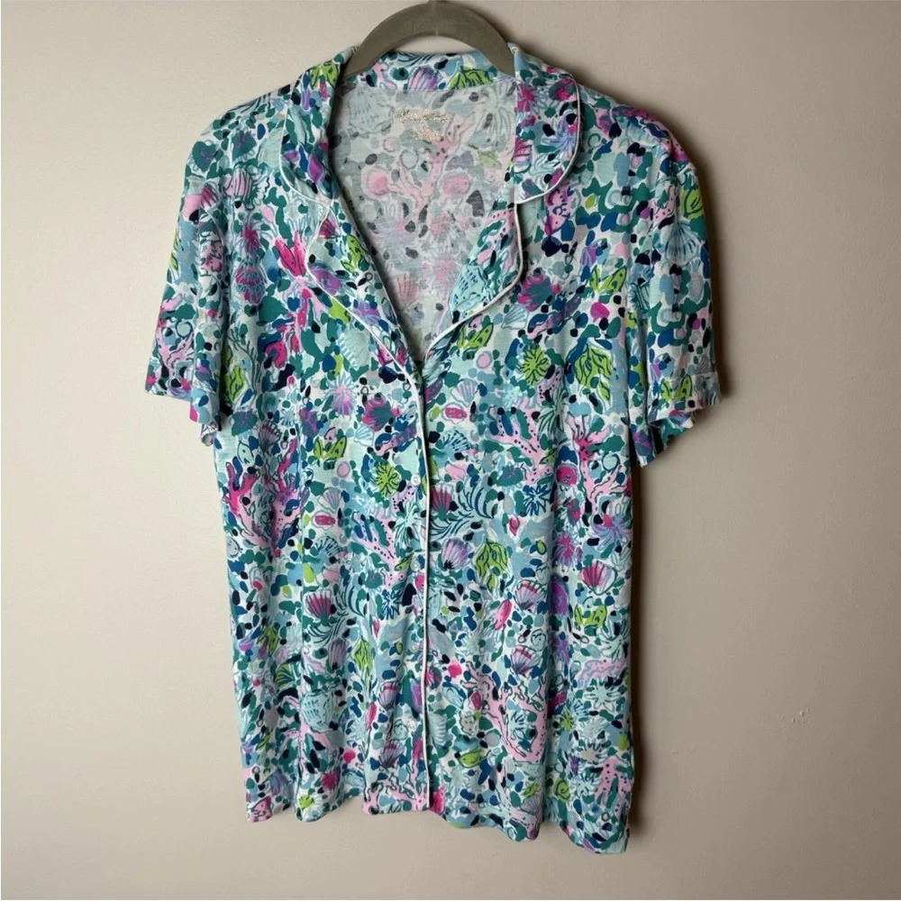 Lilly Pulitzer Pajama Shirt Size Medium Short Sleeves Button Up Colorful Soft - Picture 2 of 6